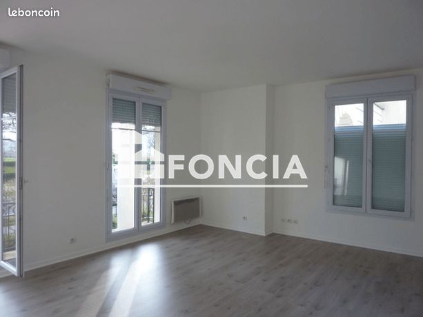 Appartement a louer - 3 pièce(s) - 68 m2 - Surfyn