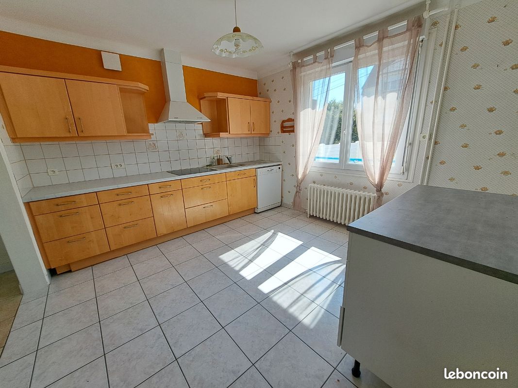 Maison 5 pièces 93 m² · à Quimper · 93 m² · 1 050 €/mois