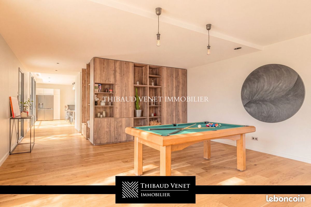 Villa 7 pièces 261 m² (image 10)