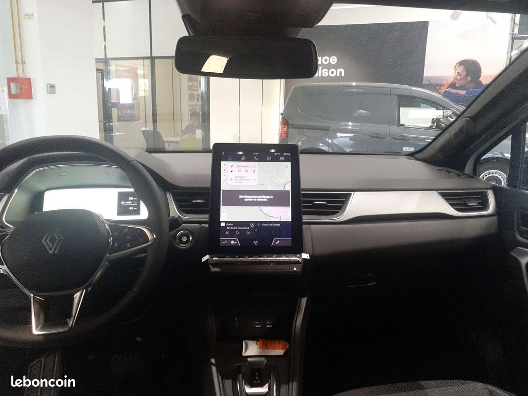 RENAULT Captur E-Tech full hybrid 160 ch Techno (image 12)
