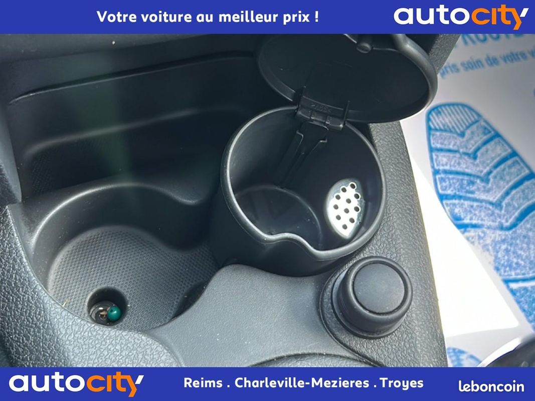 DACIA SANDERO 0.9 TCe - 90 - BV Easy-R (image 30)