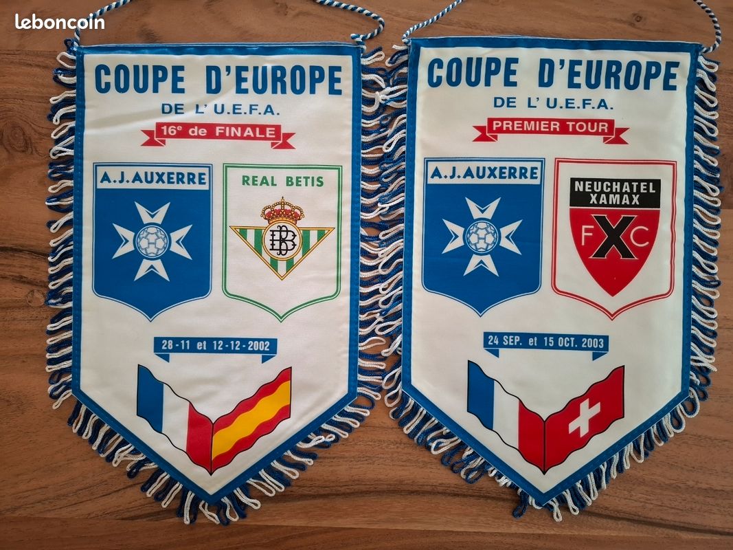 Fanion Finale Coupe De France 1995/1996 AJ Auxerre - Nîmes Olympique - Collection Football