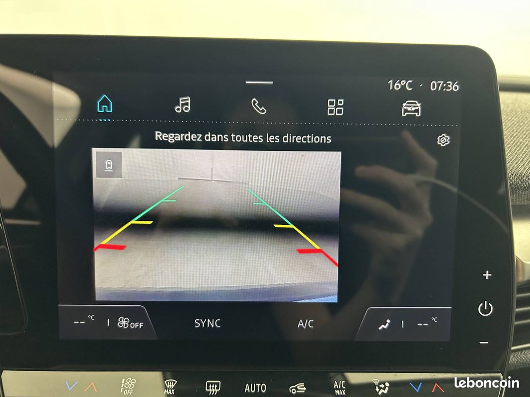 RENAULT Megane E-Tech EV60 220 ch super charge Equilibre (image 23)