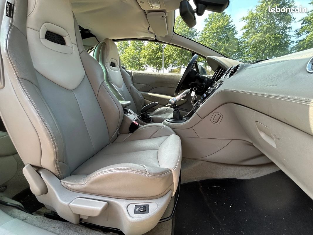 PEUGEOT 308 CC 2.0 HDi 16V 140ch FAP Féline (image 31)
