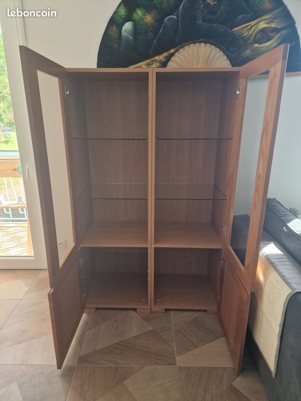 Vitrines (image 2)