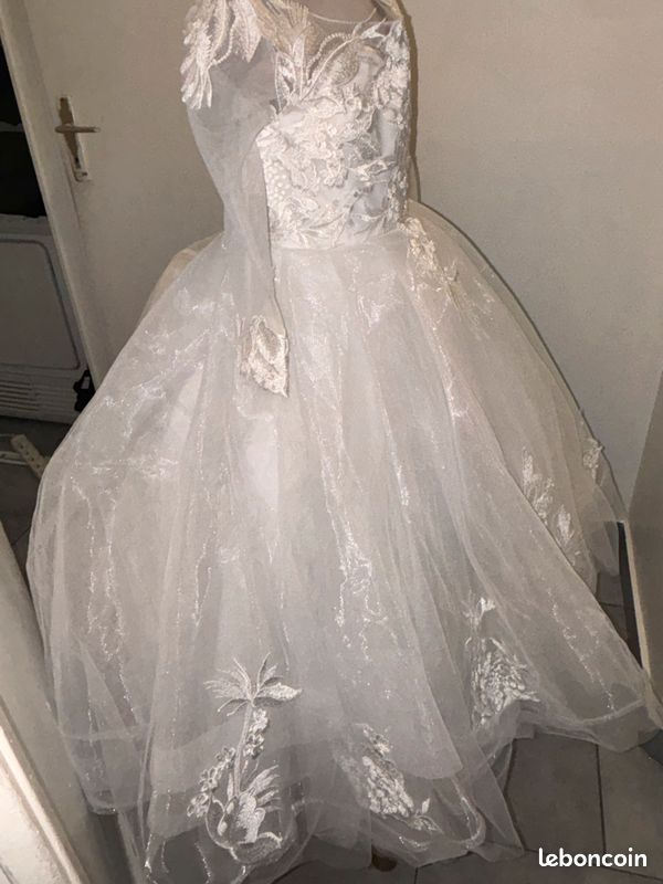 Robe de mariage petite fille (image 3)