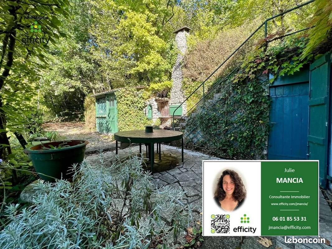 Maison 6 pièces 140 m² - Sireuil 16440 (image principale 8)