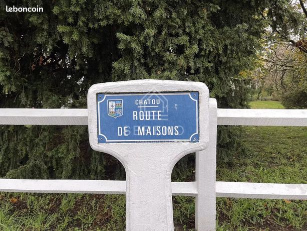 https://img.leboncoin.fr/api/v1/lbcpb1/images/7c/e2/35/7ce235a1bcad2aef93978b9e25bf5b57965ea6ac.jpg?rule=ad-image