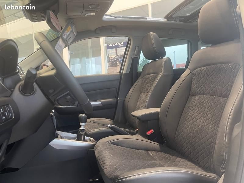 Suzuki Vitara 1.4 Boosterjet Hybrid 110ch Style MY25 (image 8)