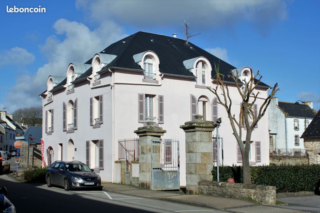Appartement 2 pièces 94 m² · à Pont-Croix · 94 m² · 656 €/mois