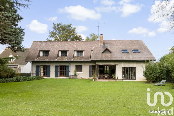 Maison d'architecte 10 pièces 277 m²