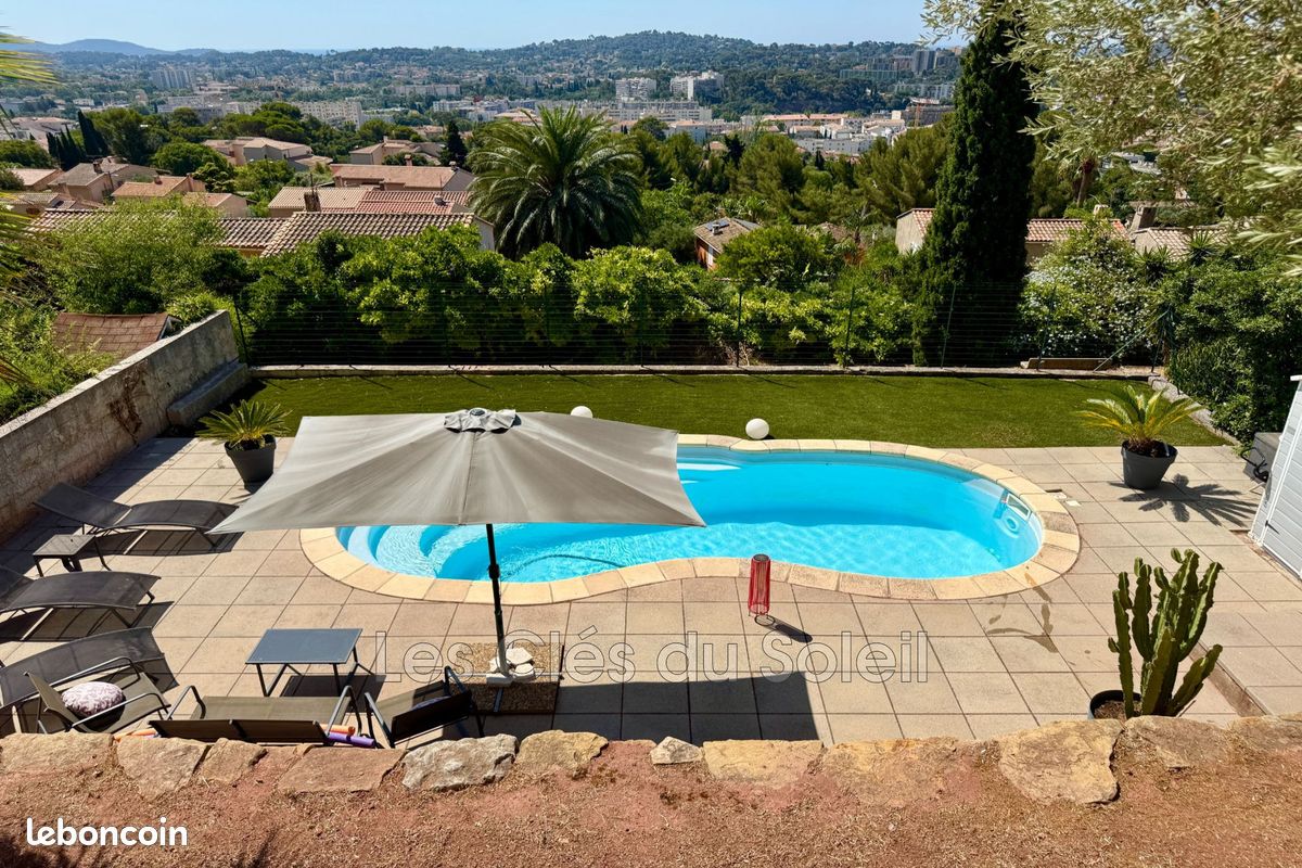 Maison 4 pièces 117 m² · à Toulon · 117 m² · 675 000 €