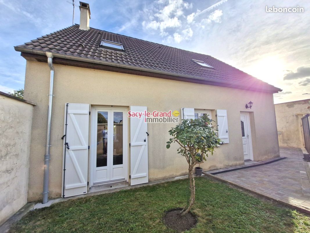 Maison 5 pièces 95 m² · à Labruyère · 95 m² · 229 900 €