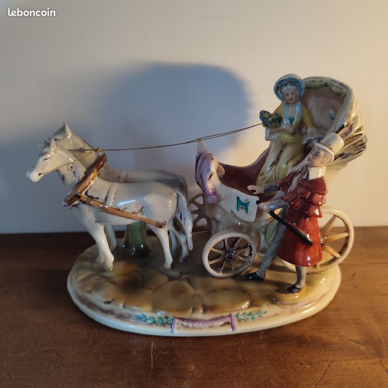 Figurine Porcelaine Allemande Gräfenthal - Calèche et Chevaux (RDA) (image 2)