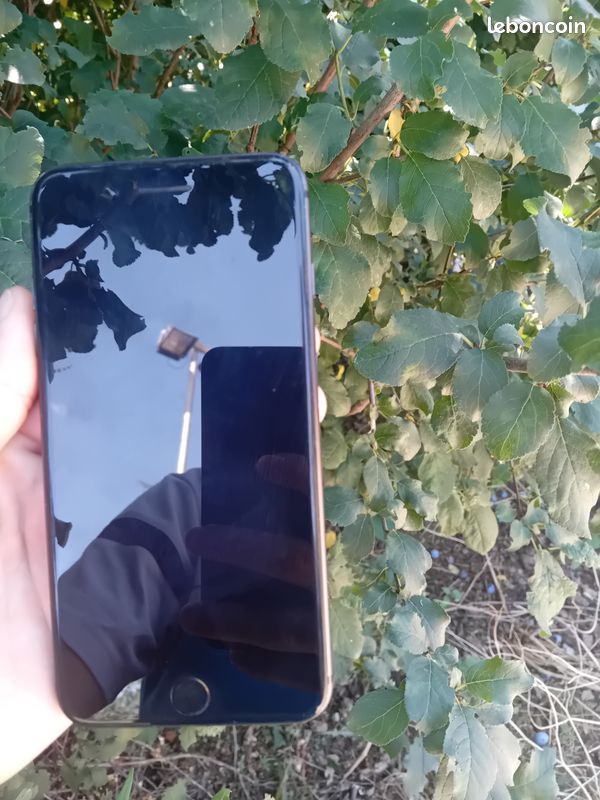 IPhone 8 plus (image 1)