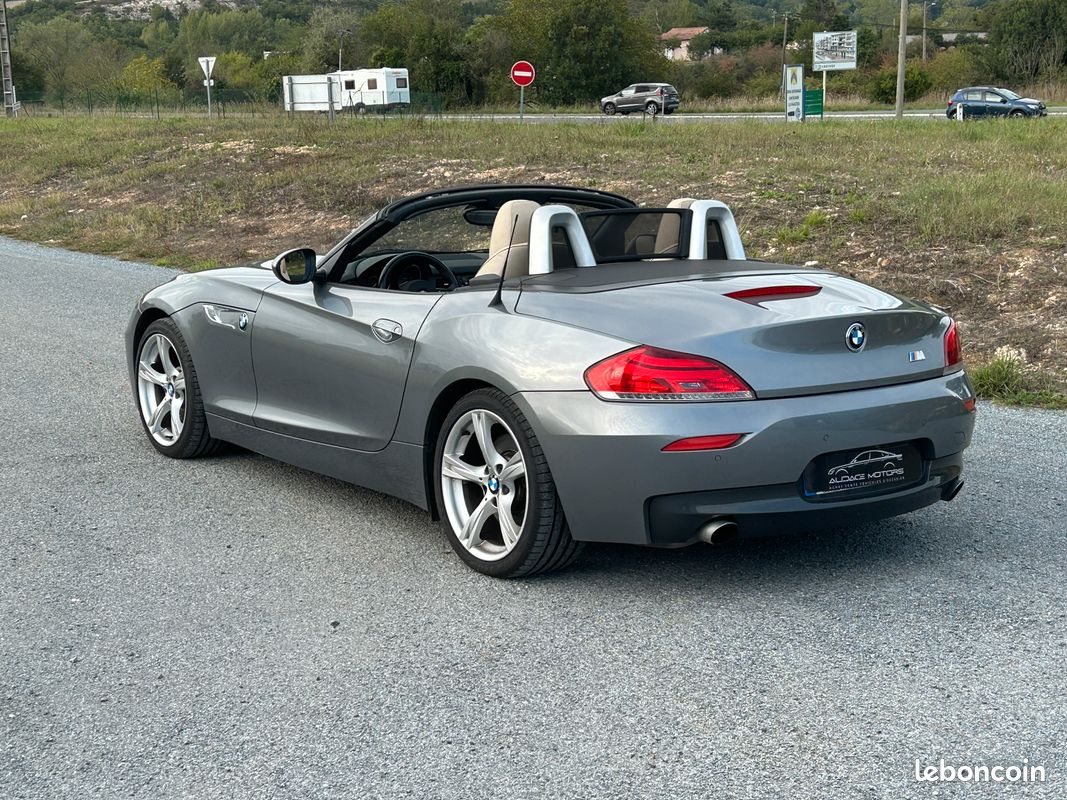 BMW Z4 35i Roadster (Propulsion) - 306ch - Finition: M Sport / Radars aide au stationnement AV & AR / Sièges cuir chauffants / Régulateur et limiteur de vitesses / Garantie 3 mois (image 3)