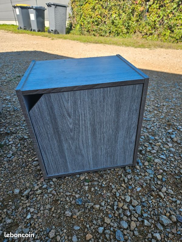 Table de chevet (image 1)