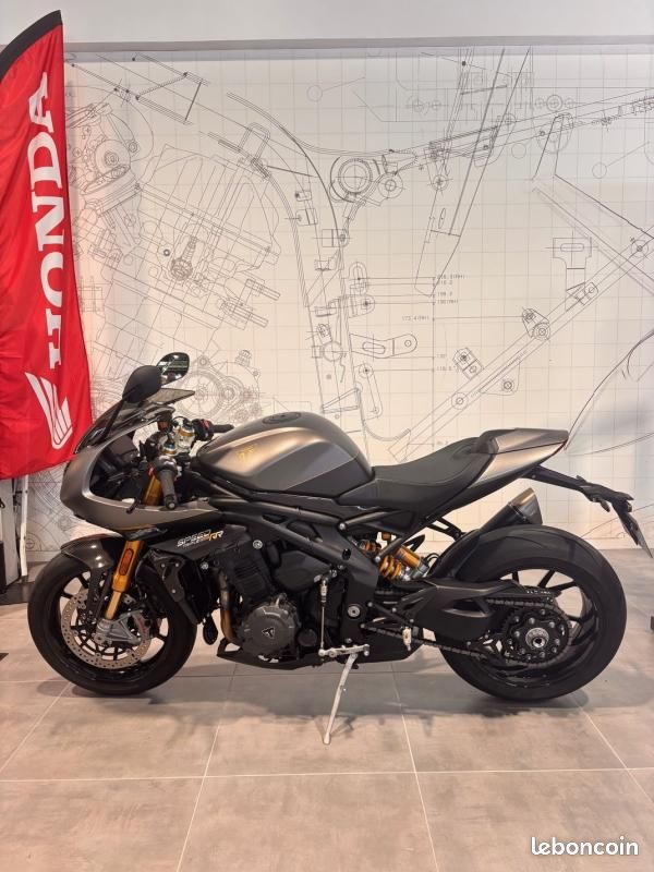 Triumph SPEED TRIPLE 1200 RR EDITION BREITLING (image 1)