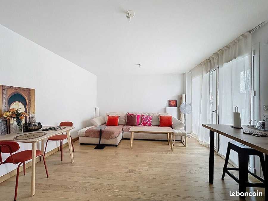 Appartement 2 pièces 68 m² · à Ville-la-Grand · 68 m² · 1 100 €