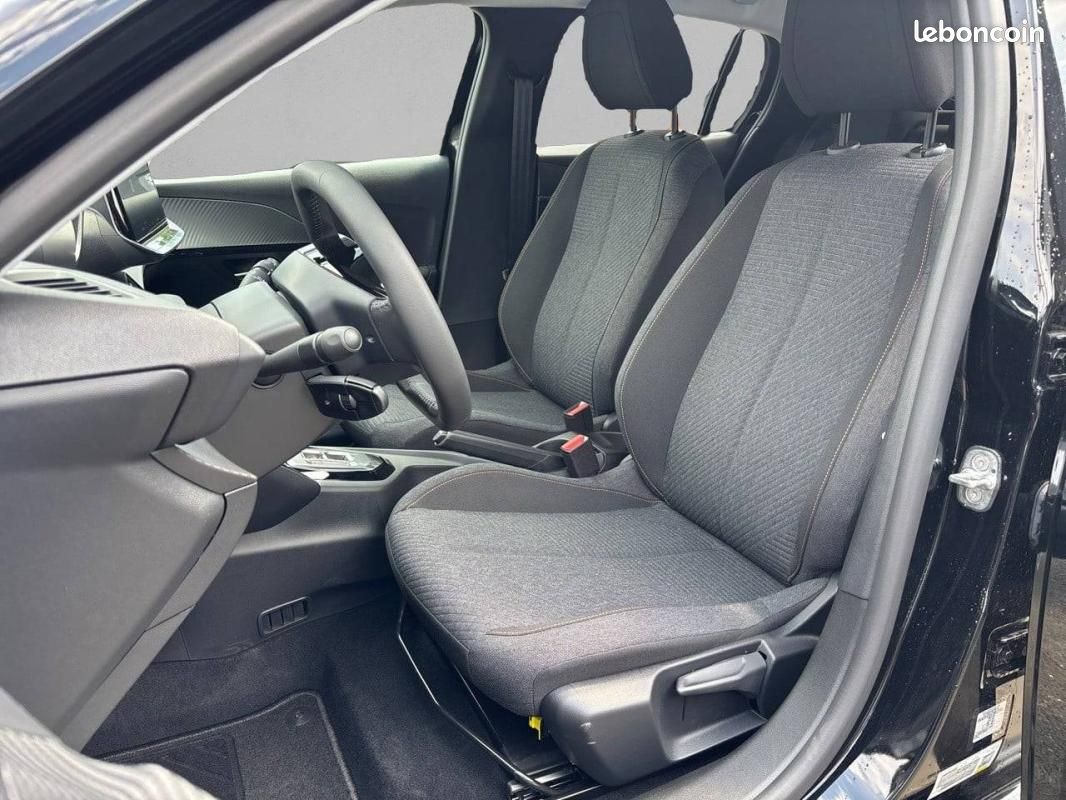 Peugeot 208 Hybrid 110 ch e-DCS6 - Edition (image 11)