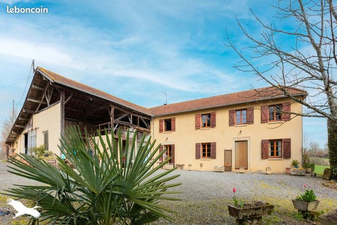 Maison 10 pièces 273 m²