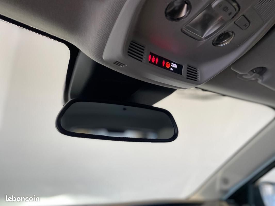 Citroën C3 Turbo 100 ch BVM6 Max (image 16)