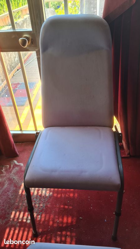 Fauteuil avec repose pieds (image 2)