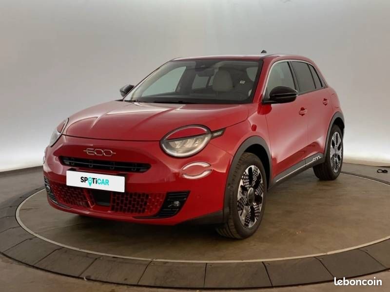 Fiat 600 T-Gen 3 1.2 Hybrid 110ch eDCT6 La Prima (image 1)