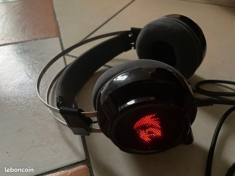 Clavier , souris , casque gaming MSI Tout à 40 ne réfléchis pas trop (image 5)
