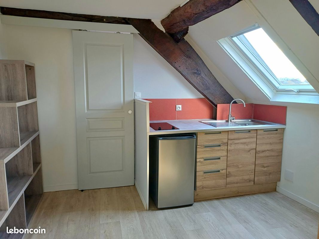 Appartement 1 pièce 23 m² · à Chaumont · 23 m² · 325 €