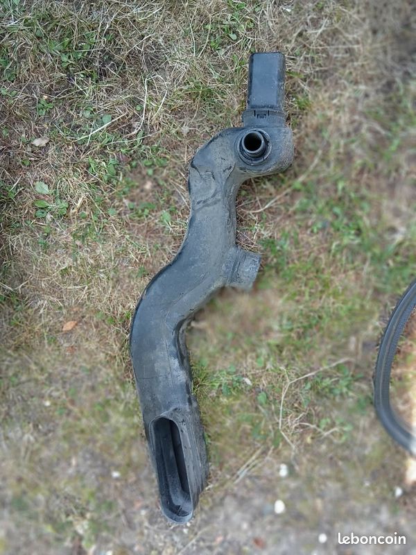 Durite d'air Ford Fiesta1 MK4 1997 (image 1)