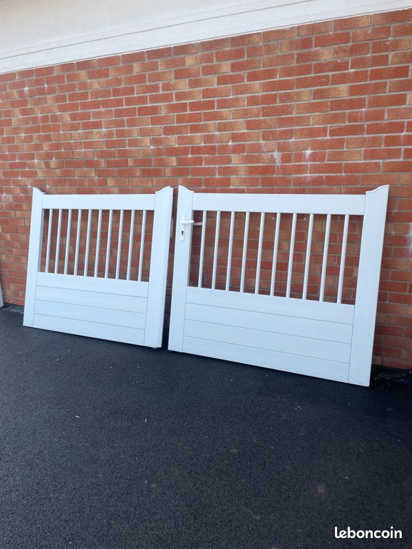 Portail PVC blanc 3m (image 2)