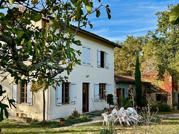 Propriété 7 pièces 330 m²