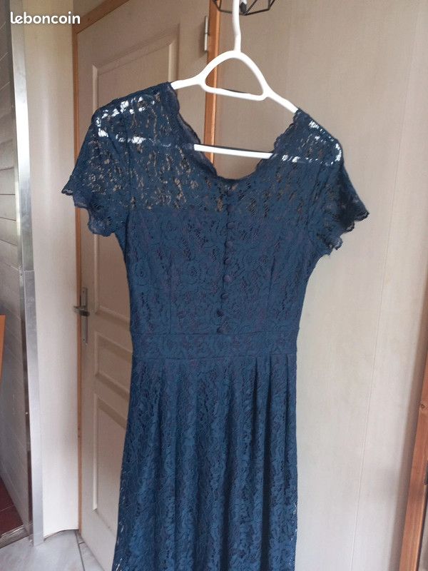 Robe de cérémonie (image 2)