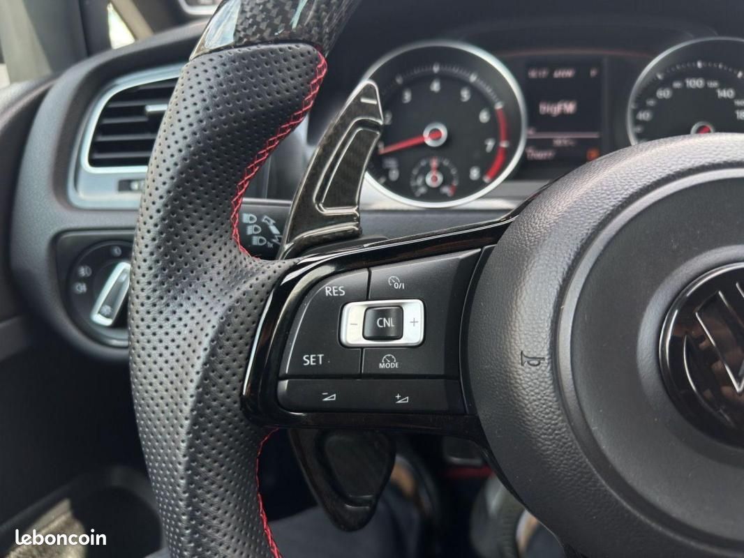 Volkswagen Golf GTI PERFORMANCE 300 CH DSG / ABT DARK EDITION 1 50 DCC DYNAUDIO (image 20)
