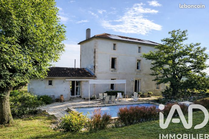 Propriété 6 pièces 210 m²
