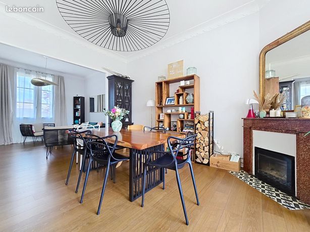 Propriété 7 pièces 141 m²