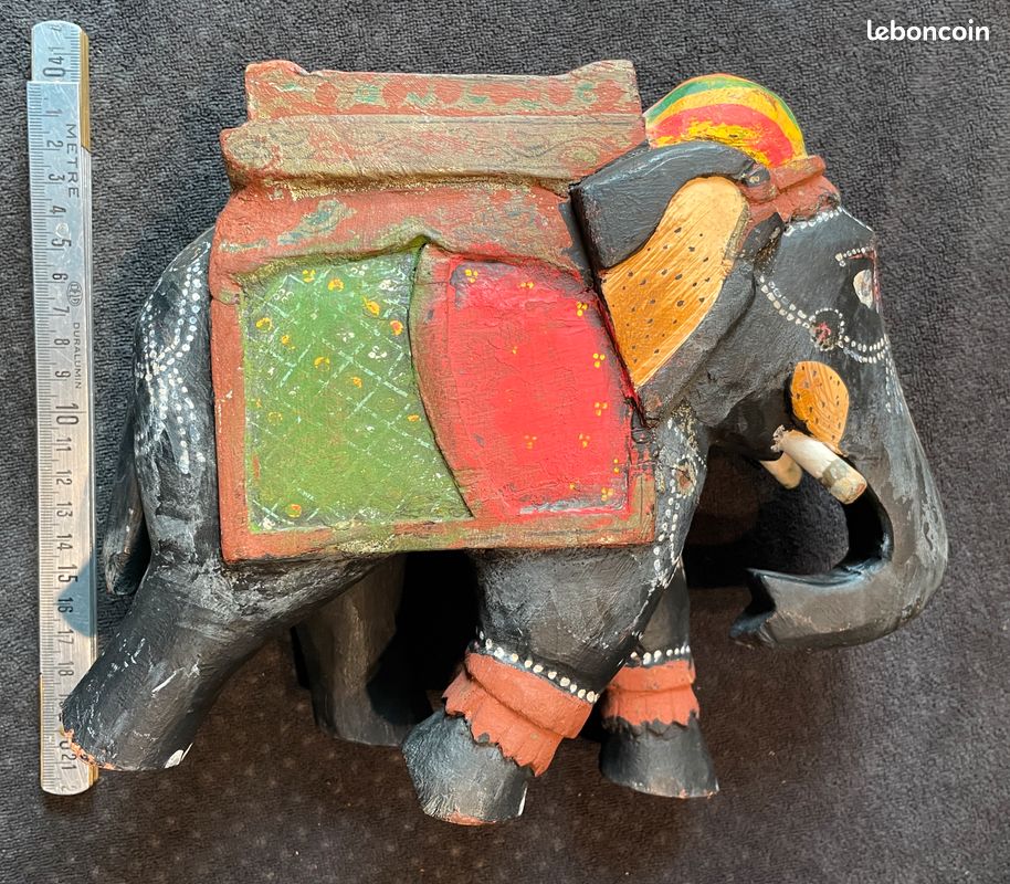 Eléphant harnaché bois sculpté et peint Inde (image 12)