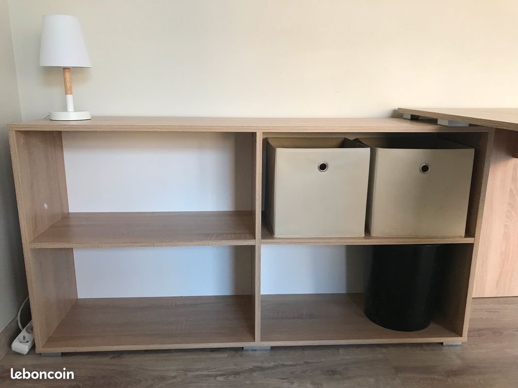 Bureau d’angle en L bois clair – grand espace de travail – très bon état (image 2)