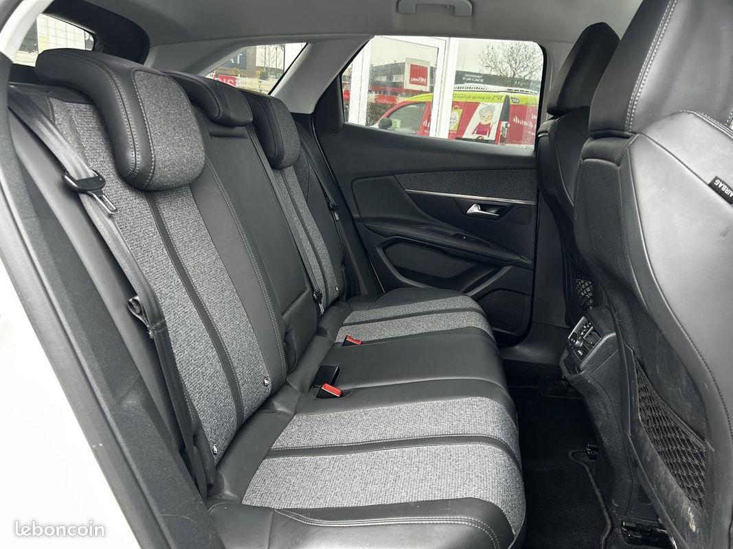 PEUGEOT 3008 1.6 BlueHDi S&S - 120 CV - EAT6 - ALLURE - ATTELAGE (image 13)
