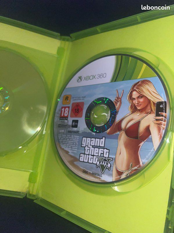 Jeux Xbox 360 GTA Grand Theft Auto V (image 4)