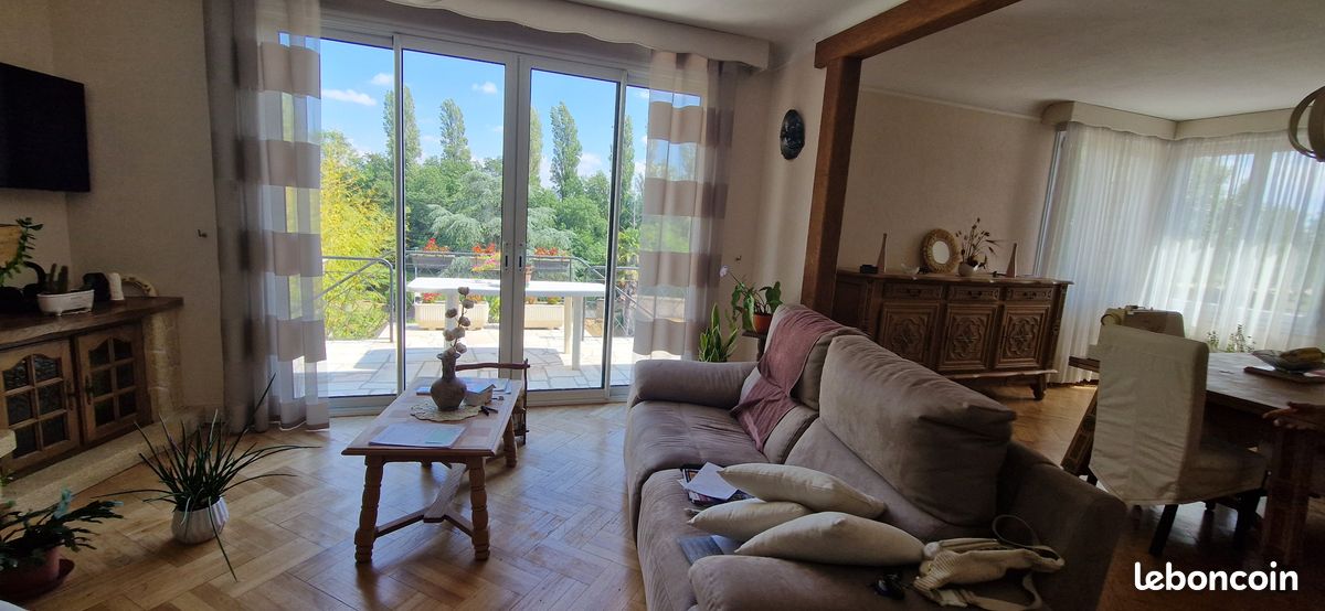 Maison 6 pièces 136 m² · à Frontenay-Rohan-Rohan · 136 m² · 520 000 €