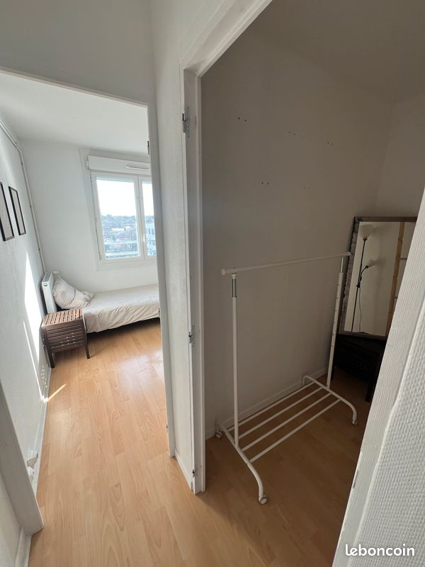 Chambre dans colocation étudiante (image 2)