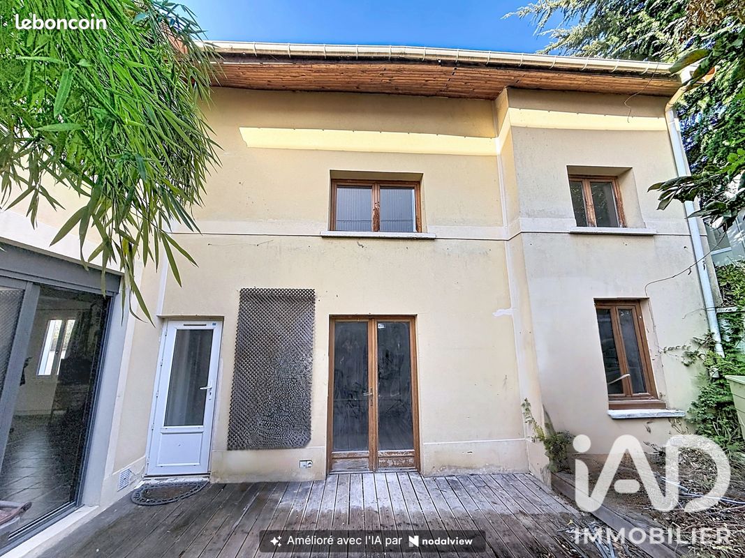 Maison 5 pièces 137 m² · à Montreuil · 137 m² · 740 000 €