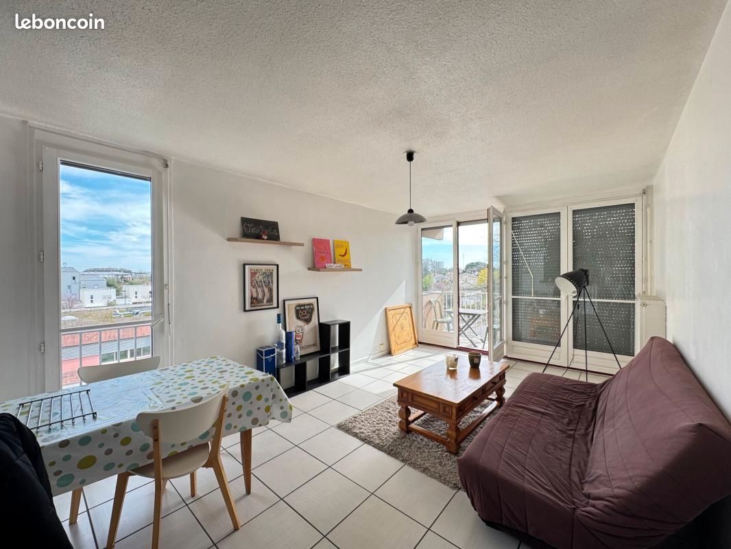 Appartement 2 pièces 64 m² · à Cenon · 64 m² · 160 000 €
