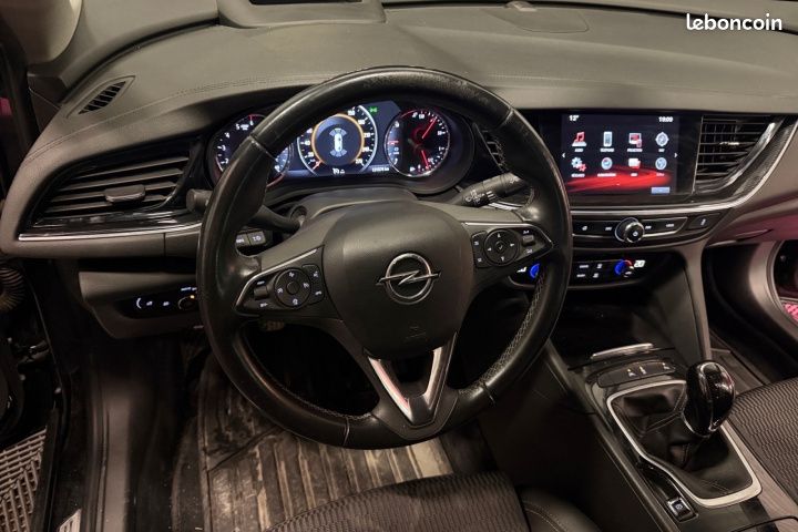 OPEL INSIGNIA GRAND SPORT BUSINESS 1.6 D 136 ch Business Edition - Chaine Remplacée - RADARS AV/AR - Caméra de Recul - Garantie 12 mois (image 15)