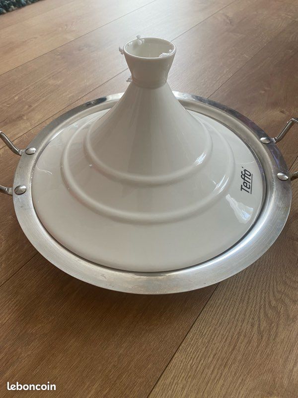 Plat à tajine Teffo – Bon état général – Idéal cuisine maison (image 1)