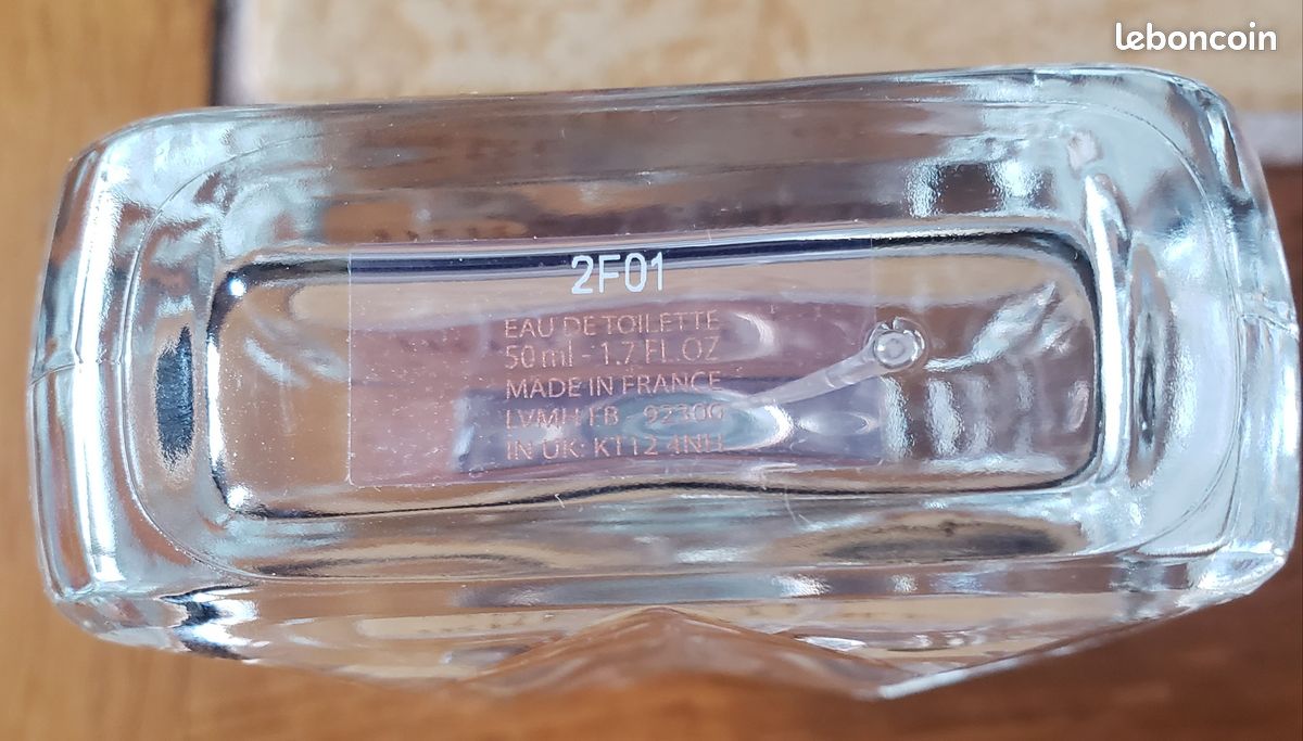 Flacon de parfum vide Irresistible GIVENCHY (image 4)