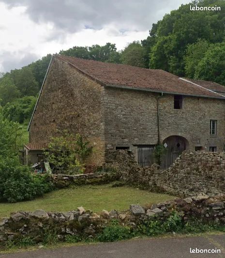 Maison 5 pièces 200 m² · à Andelarrot · 200 m² · 45 000 €