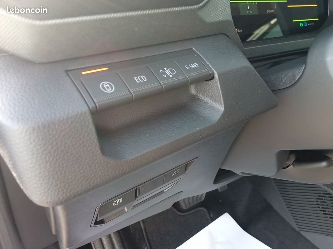 Dacia bigster hybrid 155 journey (image 29)